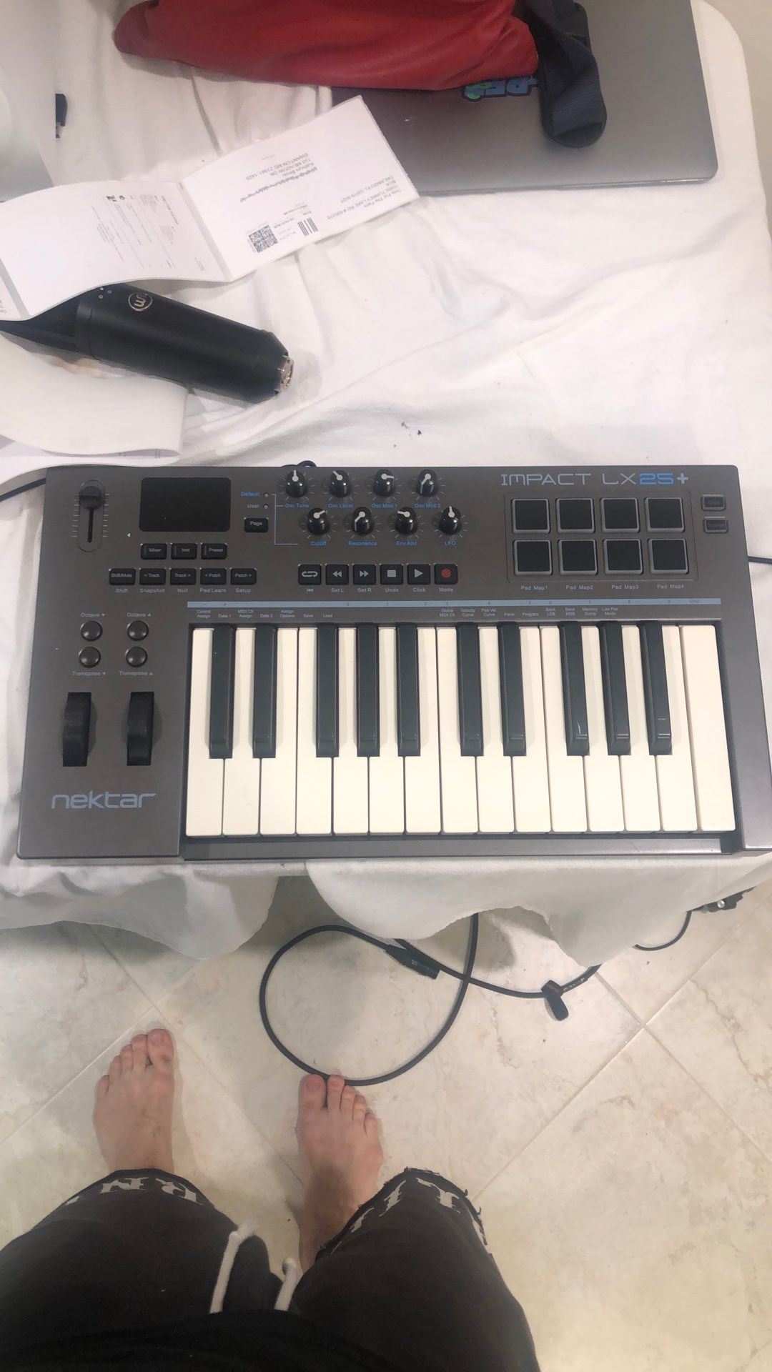 Nektar Impact Lx25+ MIDI Controller