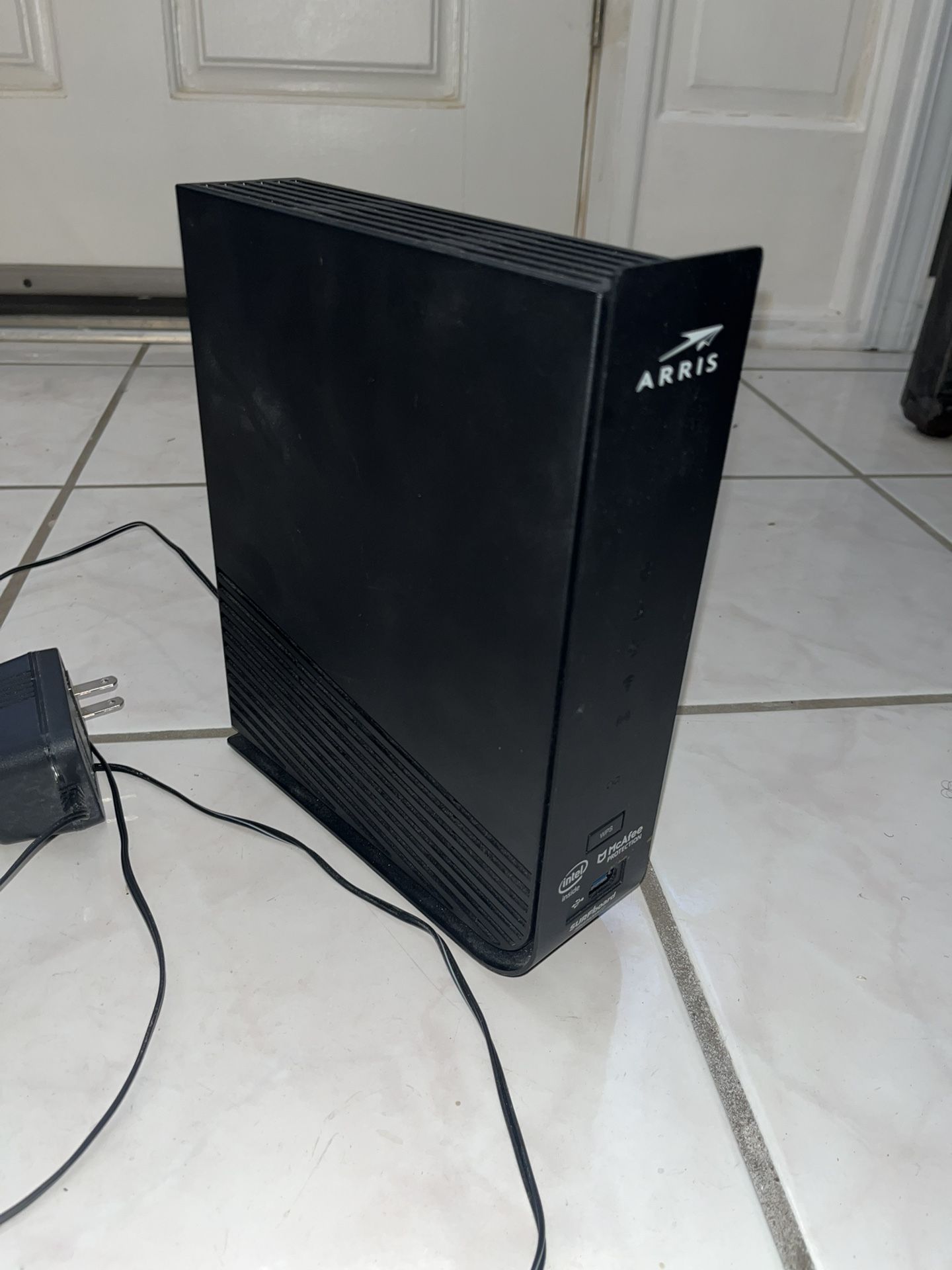 Arris SBG7400AC2 (Router/Modem Combo)