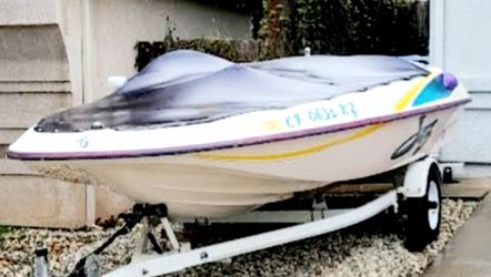 Bayliner Jazz Jet Boat