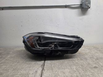 Right headlight x1 bmw 2020 2021 2022