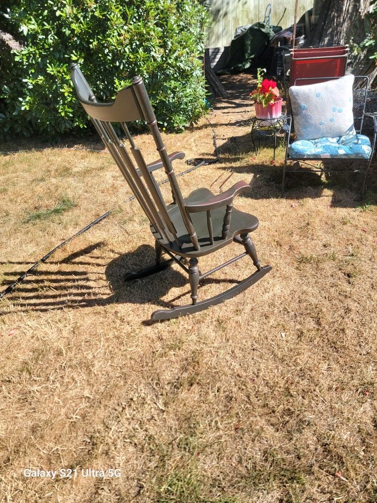 Rocker Porch Nursery Solid Wood