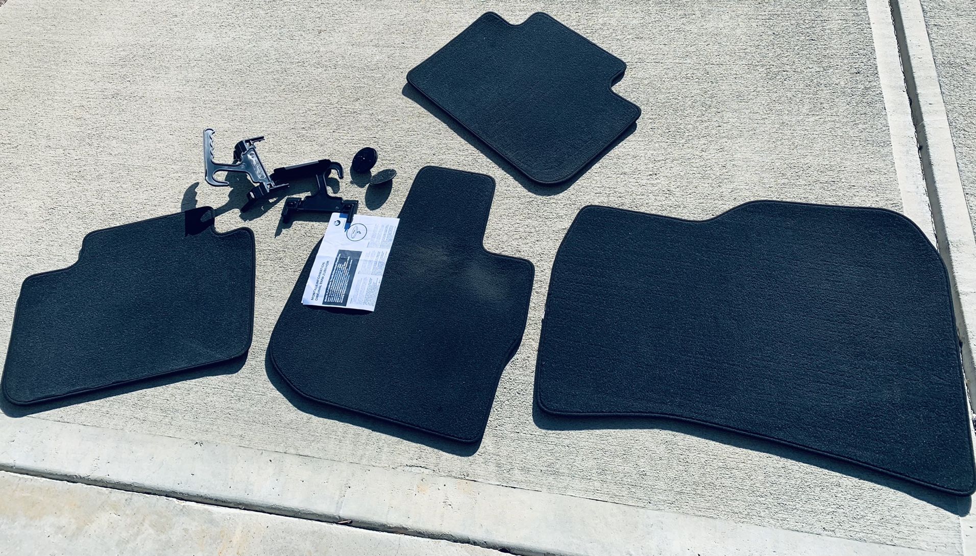 BMW Carpeted Floor Mats - Black ( Set of 4)