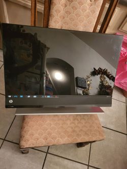 HP Envy 27 with beats audio monitor
