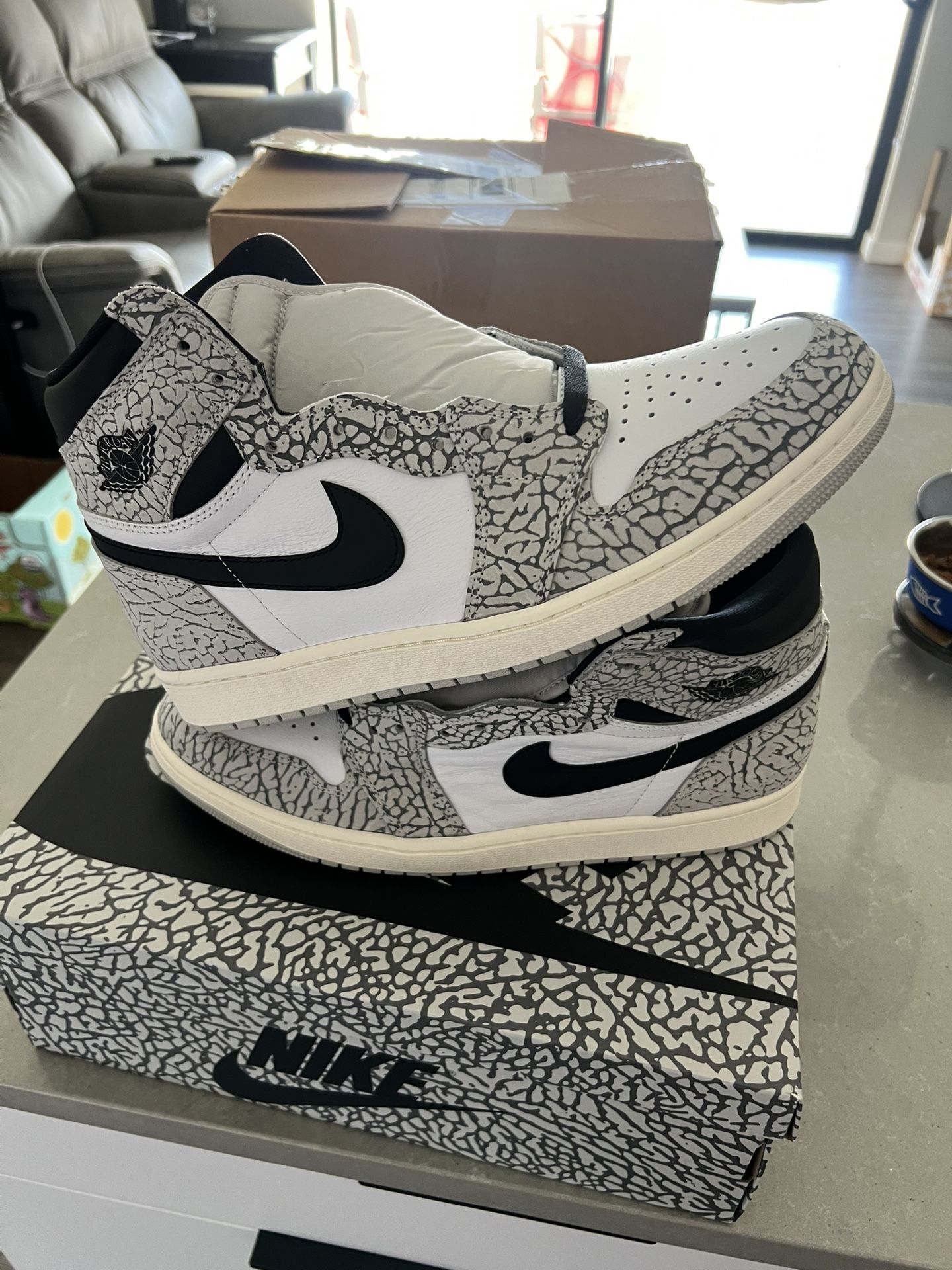 New Jordan 1 Elephant Hi