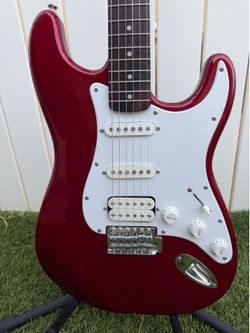 Fender Squier Affinity Stratocaster HSS - Excellent Condition + Fender Gig Bag