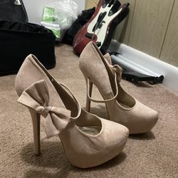 Charlotte  Russe Heels  (NEW)