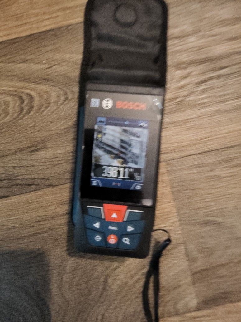 Bosch Laser Measuring Tape GLM 400 C With Camera