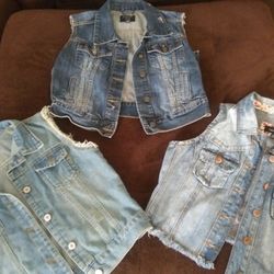 Sizes Vary From Small To Large Gently Used Basically Brand New
