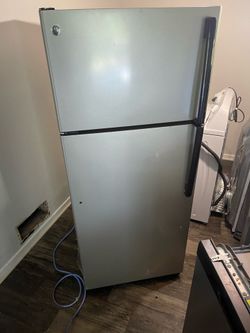 GE Stove, refrigerator and dishwasher
