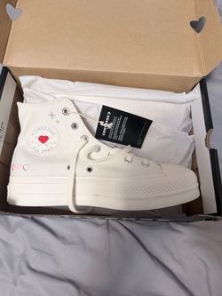 Converse Valentine's Day Hearts shoes