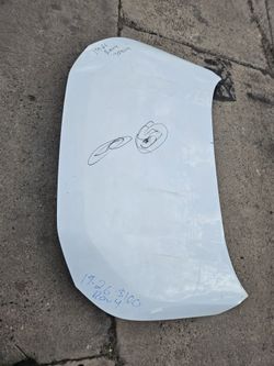 Toyota Rav4 Hood OEM