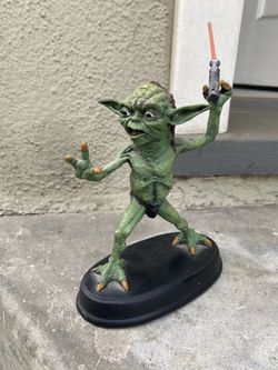 Yoda Star Wars Statue 