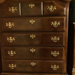 Queen Anne Style Nightstands and Dresser