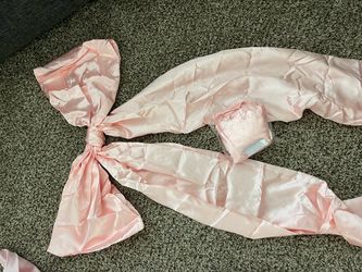 Silk pink bow decor