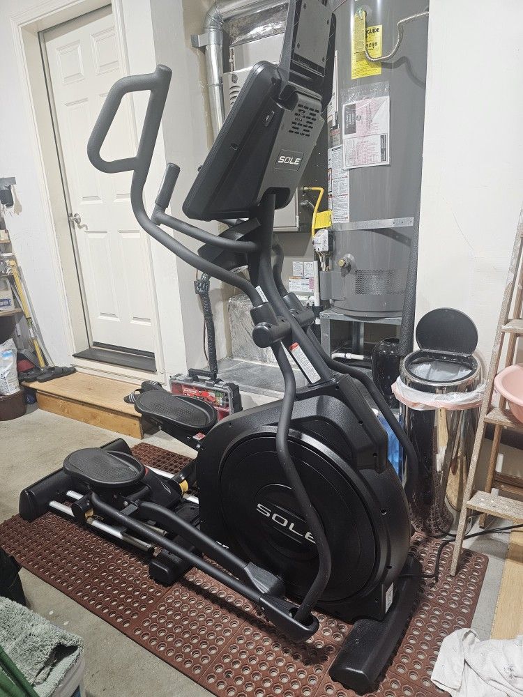 Sole E55 Elliptical for Sale in Bothell WA OfferUp