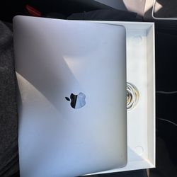 MacBook Air M1