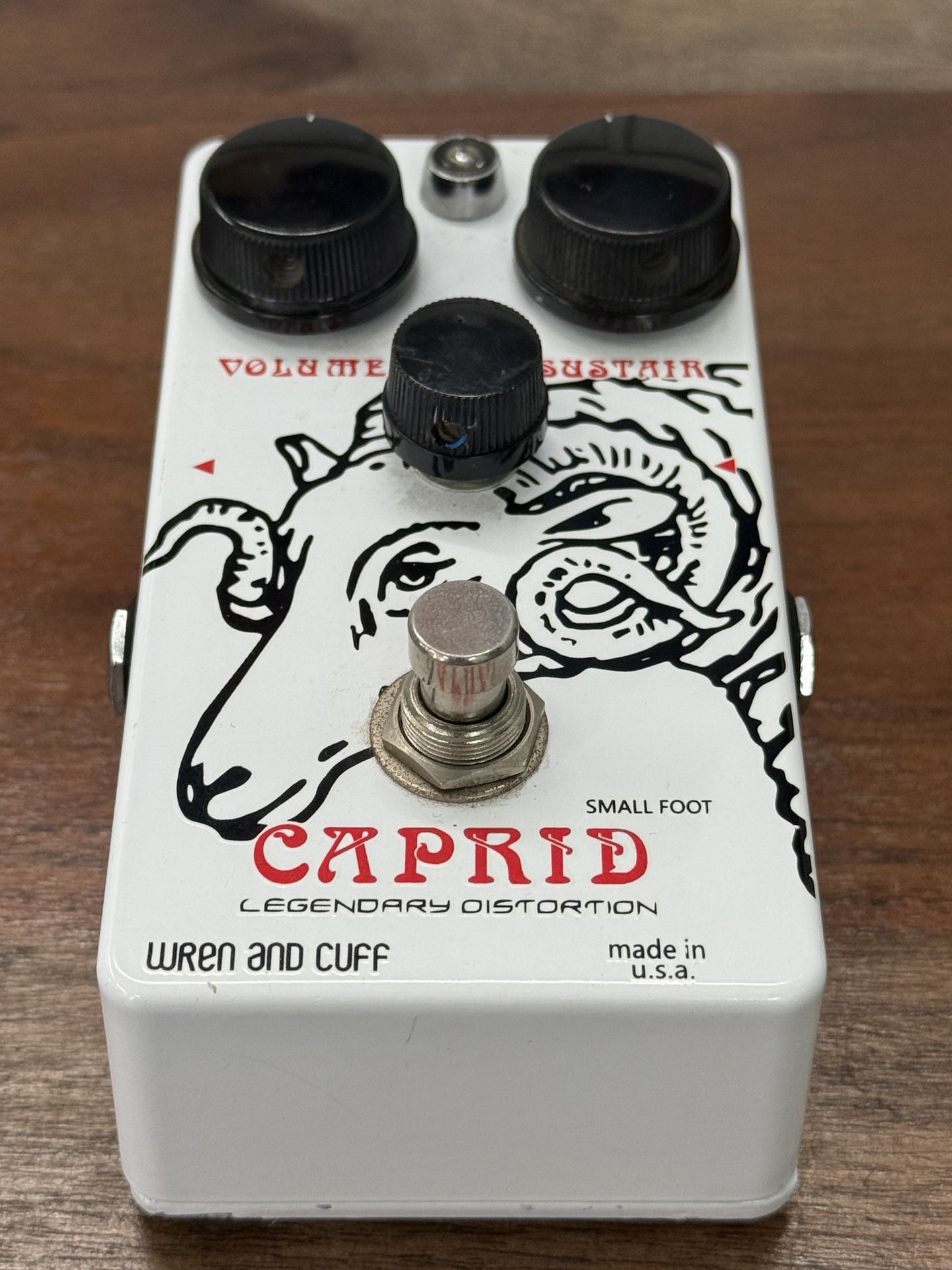 Caprid Small Foot USA Legendary Distortion