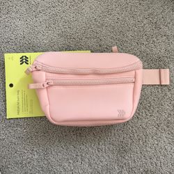 NEW All In Motion Premium Belt Bag in Blush