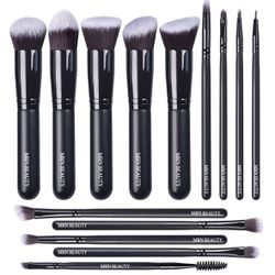 Christmas gift- foundation brushes. Professional makeup brush set. 14 pc premium synthetic brushes. Includes Foundation, contour, blush.