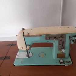 Sewing Machine 