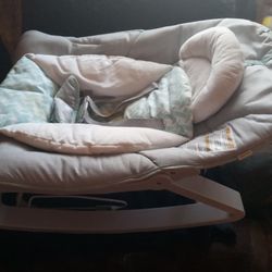 Bathtub And Baby Bouncer