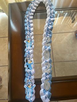 Bluey lei