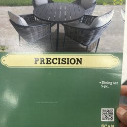 Precision Dining Set 5-pc