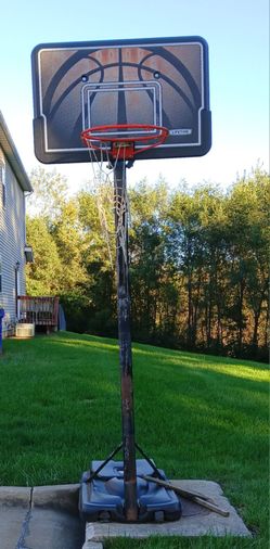 Lifetime Portable Basketball Hoop