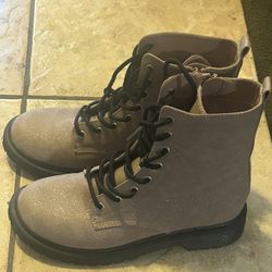 Girls Boots Size 4 Brand New!