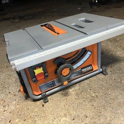 Ridgid 10in Table Saw (no Fence/ No Guia)