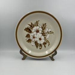 Vintage Japanese stoneware dinner plate / wall plate from the Mountain Wood Collection in the “Dried flowers pattern”