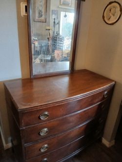 Drexel Antique Bowed Front Dresser With mirror