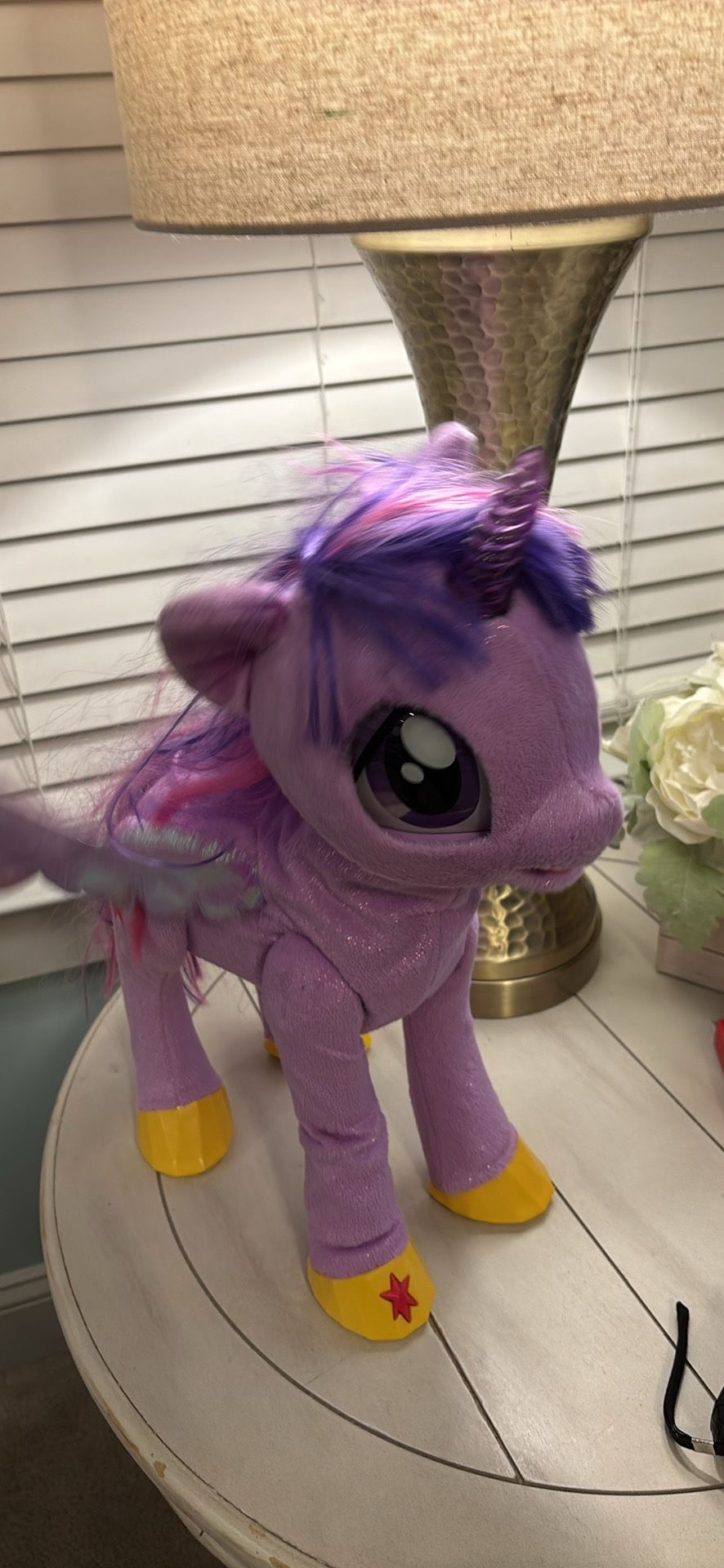 My Little Pony Princess Twilight Sparkle Interactive Talks Moves
