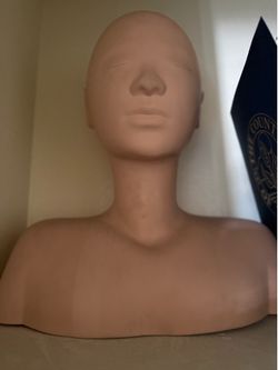 Practice mannequin