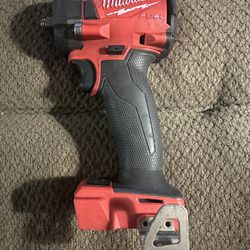 Milwaukee M18 Fuel 3/8 Impact Wrench 