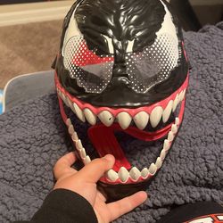 Venom Mask