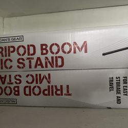 TRIPOD BOOM MIC STAND