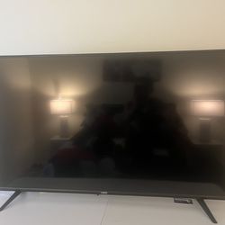 Brand new Vizio TV 50 inches