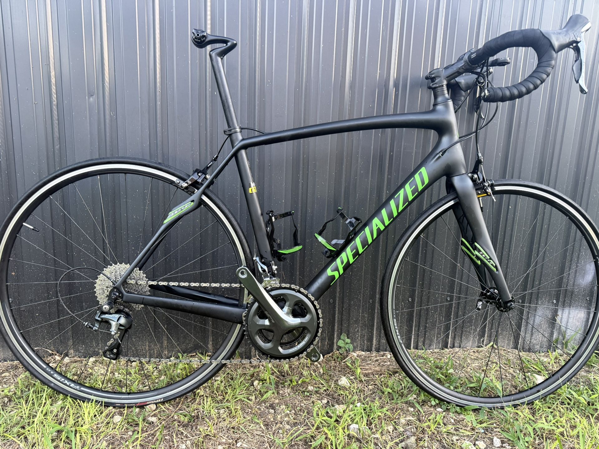 Specialized Roubaix Carbon Road Bike – Size 56🇺🇸