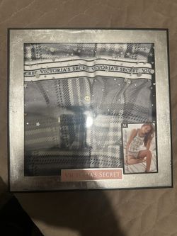 Victoria Secret Medium