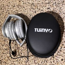 TUINYO Wireless Headphones W/Charging Cord