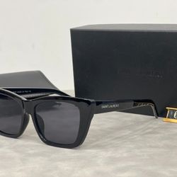 gorgeous woman’s sunglasses 