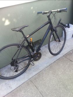 SPECIALIZED SIRRUS SPORT MEDIUM ALUMINUM HYBRID 21 SPD BIKE RIDES GREAT 💯