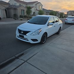 2018 Nissan Versa
