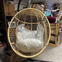 Wicker Hanging Egg Chair With Stand