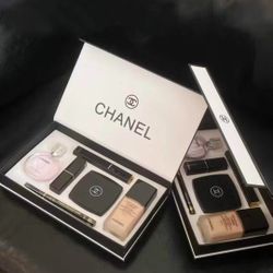 Chanel Limited Edition 6-Piece Makeup Gift Set Perfume + Foundation + Eyeshadow And More!
 