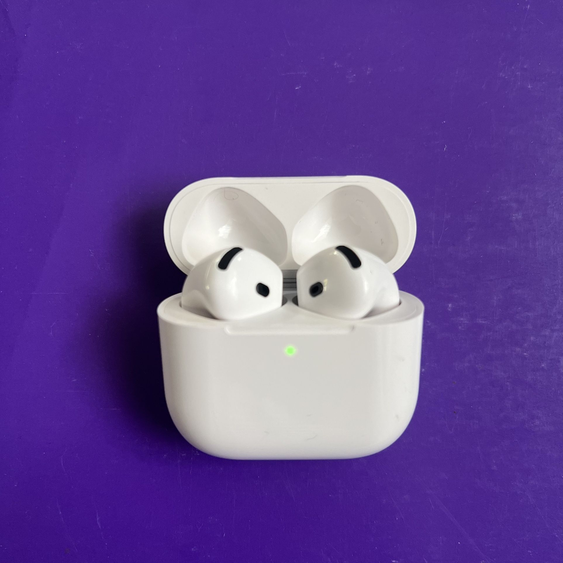 AirPods 4's ANC