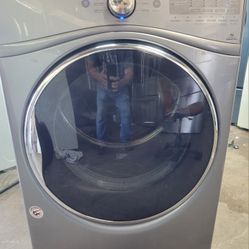 Whirlpool Super Capacity Electric Dryer With Steam