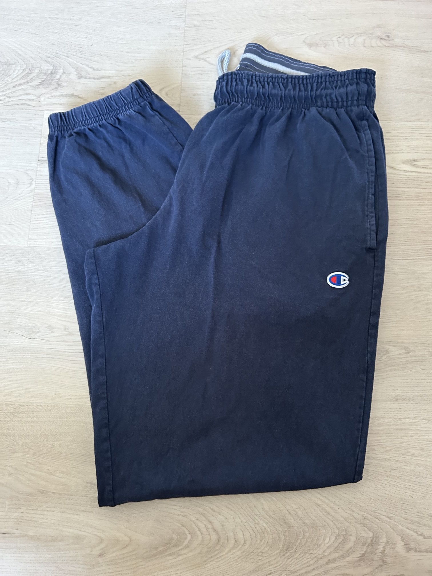 Vintage Champion Authentic Athletic Men’s Sweatpants