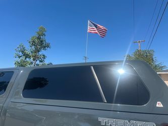 Camper shell